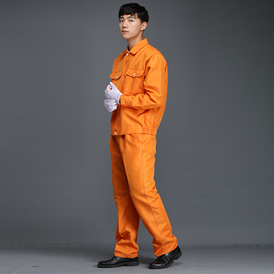 穿防酸碱工作服的注意事项与维护